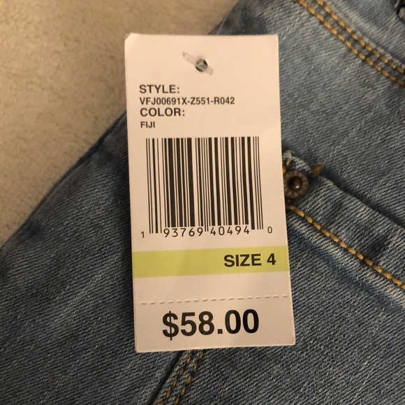 Ladies shorts by Curve Appeal - Picture 8 of 8